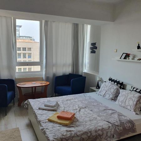 Calea Victoriei Studio Bukares Bagian luar foto